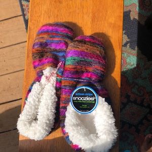 Snoozies cozy slippers